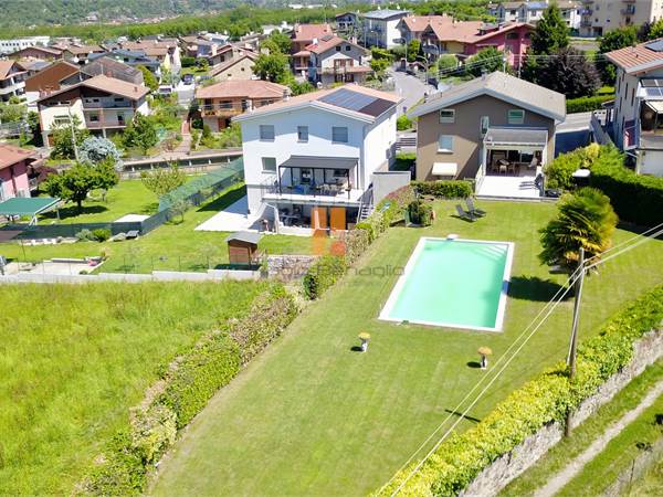 Villa in Vendita a Gianico (BS) Via G. Marconi 23